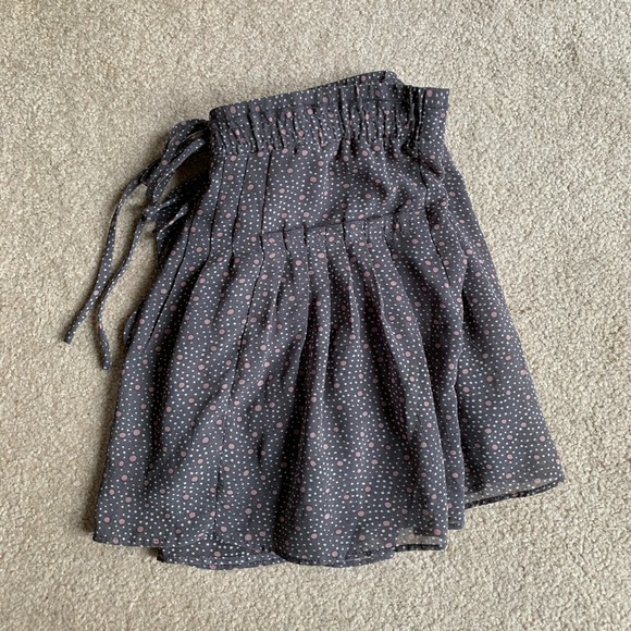 Skirt - Picture 2 of 3